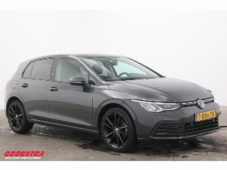 Volkswagen Golf 1.0 eTSI DSG Life Business LED ACC Virtual Camera LRHZ SHZ picture 2