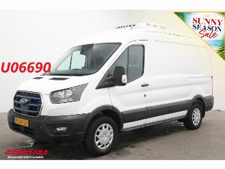 krockskadad bil bedrijf Ford E-Transit 350 L2H2 Trend 68 kWh Konvekta Dolphin Navi Clima Cruise SHZ 2024/5