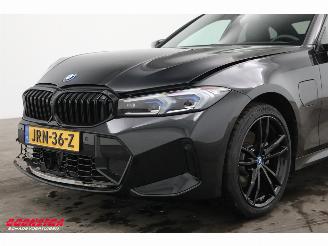 BMW 3-serie 330e M-Sport Schuifdak HUD ACC 360° H/K Memory picture 13