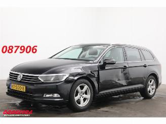 skadebil auto Volkswagen Passat Variant 1.6 TDI Connected Series LED Navi Clima Cruise PDC AHK 2016/11