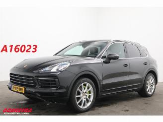 damaged passenger cars Porsche Cayenne 3.0 E-Hybrid Sport Chrono Pano LED Memory 360° Bose AHK 2022/3