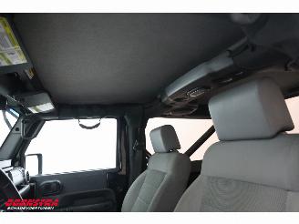 Jeep Wrangler Sport Sahara 3.8 V6 4X4 Softtop Cruise Lightbar picture 11