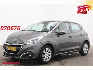 Avarii autoturisme Peugeot 208 1.2 PureTech Blue Lion 5-DRS Navi Airco Cruise PDC 41.267 km! 2017/11