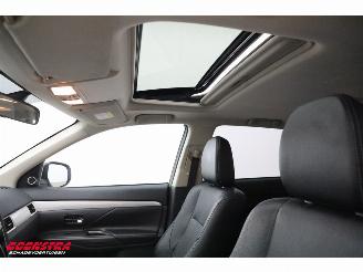 Mitsubishi Outlander 2.0 PHEV Instyle 4WD Schuifdak Leder Cruise Camera SHZ AHK picture 14