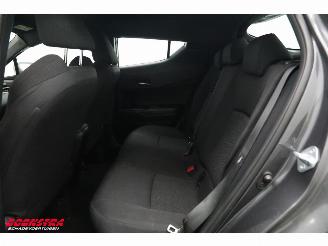 Toyota C-HR 1.8 Hybrid Active Navi Clima Cruise Camera PDC AHK picture 19