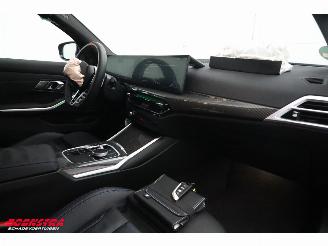 BMW 3-serie M340i xDrive Schuifdak LED HUD 360° ACC H/K 828 km!! picture 13