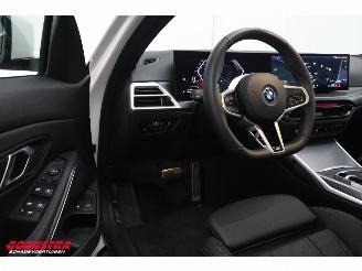 BMW 3-serie 330e M-Sport Schuifdak Leder LED Navi Clima Cruise Camera SHZ picture 17