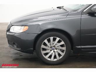 Volvo V-70 1.6 T4 Momentum Leder BiXenon Navi Clima Cruise SHZ PDC AHK picture 5