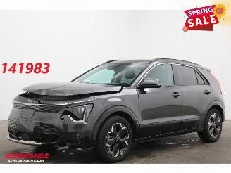skadebil auto Kia Niro Light Advanced 64.8 kWh LED ACC Navi Clima Camera SHZ 2025/7