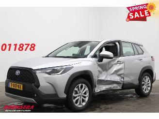 Vaurioauto  passenger cars Toyota Corolla Cross 2.0 HP Hybrid Active LED ACC Navi Clima Camera LRHZ SHZ AHK 2023/3