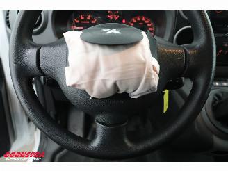 Peugeot Partner 1.6 BlueHDi 100 L1 Premium S&S Airco Cruise AHK 167.737 km! picture 22