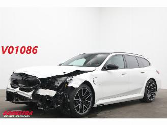 Schadeauto BMW M5 Touring Drivers Package HUD Carbon B&W ACC 360° AHK 2025/3