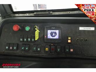 Kalmar  TT618I Terminal tractor Cummins 12.161 uhr! picture 16
