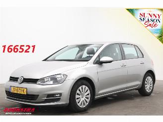 Tweedehands auto Volkswagen Golf 1.6 TDI Trendline Navi Bluetooth Airco Cruise APK 2027! 2016/3