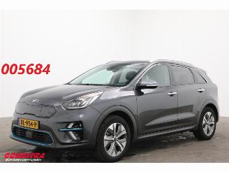 begagnad bil auto Kia e-Niro ExecutiveLine 64 kWh LED ACC JBL Memory Ventilatie LRHZ Camera 2019/2