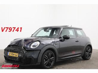 skadebil auto Mini Mini 1.5 Cooper Aut. JCW Pano LED Leder Cruise Camera SHZ 2024/1