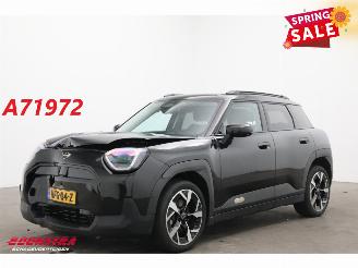 skadebil auto Mini Mini E Classic L 42.5 kWh Pano LED ACC H/K HUD 360° LRHZ 2025/2