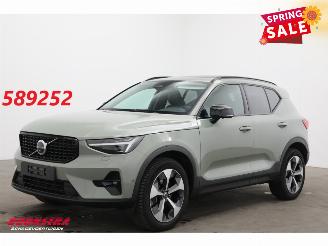 krockskadad bil auto Volvo XC40 2.0 B4 Ultra Dark Pano LED ACC H/K 360° Memory AHK 2025/5