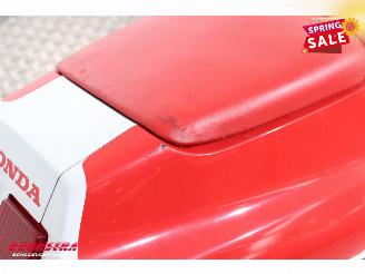 Honda VFR 400 R picture 10