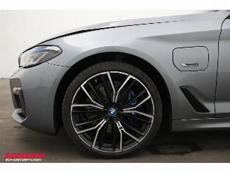BMW 5-serie 520e M-Sport LED Schuifdak Memory HUD H/K Camera SHZ picture 16