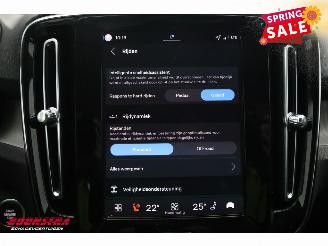 Volvo XC40 2.0 B3 Core LED Leder Apple/Android Camera SHZ LRHZ 9.766 km! picture 23