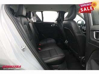 Volvo XC40 2.0 B3 Core LED Leder Apple/Android Camera SHZ LRHZ 9.766 km! picture 16