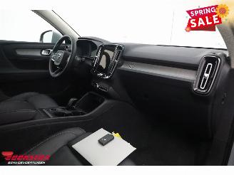 Volvo XC40 2.0 B3 Core LED Leder Apple/Android Camera SHZ LRHZ 9.766 km! picture 12