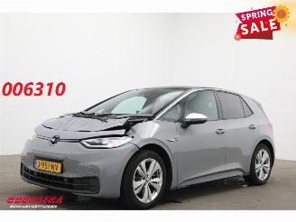 uszkodzony samochody osobowe Volkswagen ID.3 First Plus 58 kWh LED ACC Apple/Android Camera LRHZ AHK 2020/9
