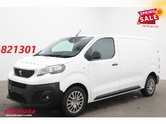 krockskadad bil bedrijf Peugeot Expert 2.0 BlueHDI 120 Apple/Android Airco Cruise Camera PDC AHK 2021/5
