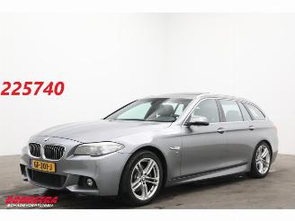 Coche accidentado BMW 5-serie Touring 520i Aut. M-Sport Pano Leder Memory SHZ Orig. NL 151.381 km! 2015/4