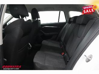 Skoda Octavia Combi 1.5 e-TSI DSG Style LED Virtual ACC Navi Clima SHZ PDC picture 19