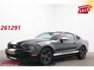 krockskadad bil auto Ford USA Mustang 3.7 V6 Leder Navi Clima Cruise Camera 2013/10