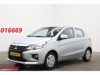 krockskadad bil auto Mitsubishi Space-star 1.2 Connect+ Bluetooth Airco 26.467 km! 2023/1