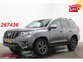 damaged commercial vehicles Toyota Landcruiser 2.8 D-4D-F Challenger Blind Van Leder Navi Cruise Camera SHZ Ventilatie AHK 2022/9