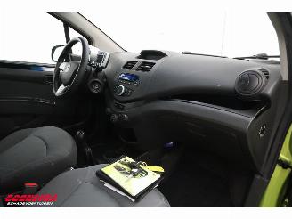 Chevrolet Spark 1.0 16V LS Airco LMV Elek Ramen 89.221 km! picture 13