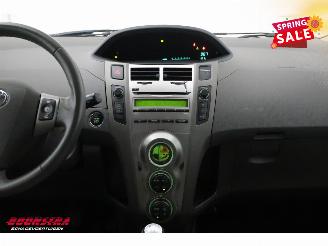 Toyota Yaris 1.3 VVTi Executive 5-DRS Clima PDC AHK 178.940 km! picture 7