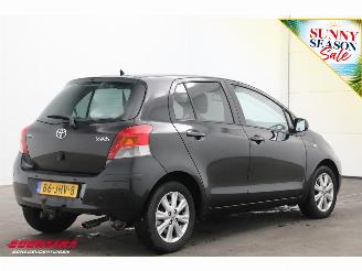 Toyota Yaris 1.3 VVTi Executive 5-DRS Clima PDC AHK 178.940 km! picture 3