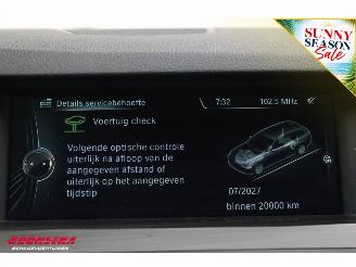 BMW 5-serie Touring 520i M-Sport BiXenon ACC HUD 360° SHZ PDC picture 17