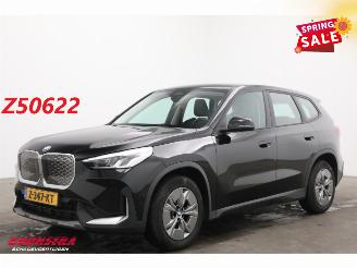 Coche accidentado BMW iX1 eDrive20 67 kWh LED Virtual Apple/Android Camera SHZ 2024/5