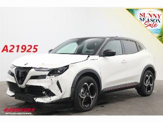 krockskadad bil auto Alfa Romeo Junior 1.2 Turbo Hybrid Ibrida Speciale LED ACC Massage Camera SHZ 2025/4