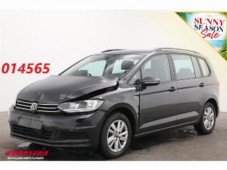 krockskadad bil auto Volkswagen Touran 2.0 TDI 150 PK DSG Navi Clima Cruise SHZ PDC 2023/8