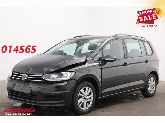 Damaged car Volkswagen Touran 2.0 TDI 150 PK DSG Navi Clima Cruise SHZ PDC 2023/8