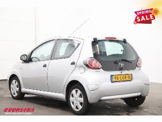 Toyota Aygo 1.0-12V Cool 5-DRS Airco picture 4
