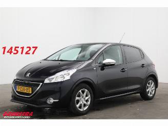 Voiture accidenté Peugeot 208 1.2 VTi Style 5-DRS Navi Airco Bluetooth Cruise AHK 162.109 km! 2015/1