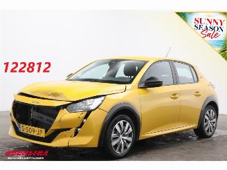 Schadeauto Peugeot e-208 EV Active 50 kWh APple/Android Navi Clima Cruise SHZ 2023/2
