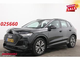 Schadeauto Audi Q4 40 Advanced edition 77 kWh LED ACC Virtual Apple/Android Camera SHZ 2021/12