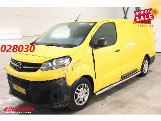 krockskadad bil bedrijf Opel Vivaro-e L3H1 Edition 50 kWh Navi Airco Cruise PDC 2022/6