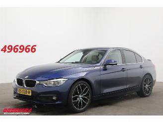 begagnad bil auto BMW 3-serie 318i Leder LED Navi Clima Cruise SHZ PDC 2016/11
