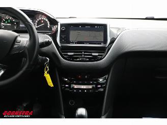 Peugeot 208 1.2 PT BlueLease Allure Navi Clima Cruise PDC Apple/Android picture 10
