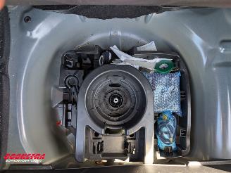 Peugeot 208 1.2 PT BlueLease Allure Navi Clima Cruise PDC Apple/Android picture 6